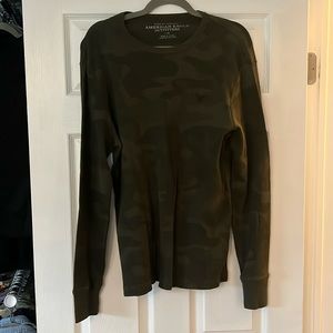 American Eagle Waffle Shirt- Large- Camo